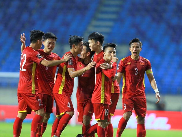 Trận đấu giữa Đội tuyển Việt Nam và Đội tuyển Indonesia sẽ là cuộc đối đầu gay cấn giữa hai đối thủ cùng khát khao chiến thắng. Với dàn cầu thủ tài năng trẻ tuổi và sự hỗ trợ của người hâm mộ, họ đã sẵn sàng đánh bại đối thủ để giành thêm chiến thắng đầy hào quang trên đất Thái Lan.
