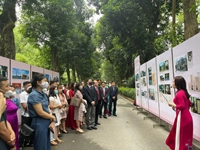 Triển lãm di tích lưu niệm và tượng đài Chủ tịch Hồ Chí Minh