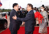 2 Chủ tịch Quốc hội Việt Nam - Lào Vun đắp quan hệ láng giềng “có một không hai”