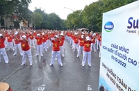 Hơn 2 000 người cao tuổi Hà Nội đồng diễn dưỡng sinh chào mừng Ngày quốc tế người cao tuổi