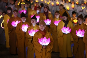 500 tăng ni sinh cầu nguyện quốc thái dân an Đại lễ Phật Thành đạo