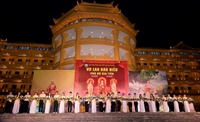 Những hình ảnh tuyệt đẹp đêm Vu lan tại Học viện Phật giáo Việt Nam tại Hà Nội