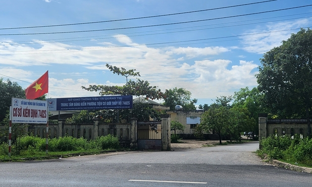 Khu đất tại Km4 đường Điện Biên Phủ, TP Đông Hà, đứng tên Sở GTVT vẫn chưa nộp tiền thuê đất nhiều năm qua. Ảnh: Minh Tân