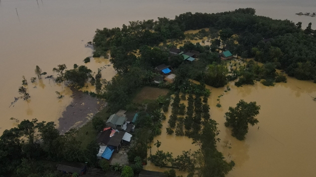 Tình trạng ngập lụt vẫn đang diễn ra tại một số địa bàn thuộc huyện Hương Khê, Vũ Quang, Can Lộc. Ảnh: Hải Yến