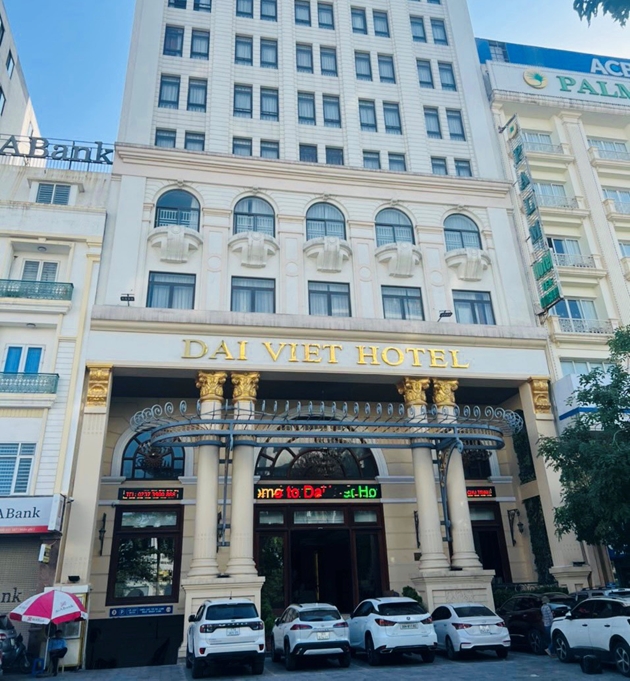 Khách sạn Đại Việt, TP Thanh Hoá chưa chuyển đổi theo Luật Bảo vệ môi trường năm 2020. Ảnh: Hương Trà