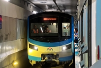 Bộ Chính trị Tiếp tục đầu tư đường sắt đô thị, tàu điện ngầm tại Hà Nội, TP HCM