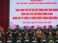 Bộ Chỉ huy Quân sự tỉnh Quảng Ngãi tri ân chiến sĩ Điện Biên và hỗ trợ kinh phí xây nhà tình nghĩa