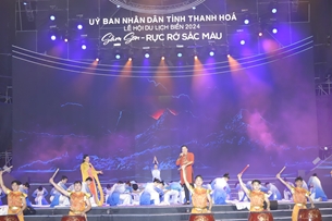 Khai mạc lễ hội du lịch biển và khánh thành Quảng trường biển TP Sầm Sơn