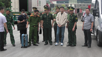 Bàn giao đối tượng người nước ngoài bị truy nã cho cơ quan Công an Trung Quốc