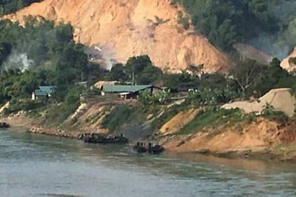 Thanh Hóa: Đóng cửa mỏ cát trên sông Mã của Công ty Trường An